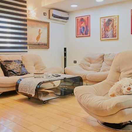 Diamond Butterfly Apartment 斯科普里 外观 照片