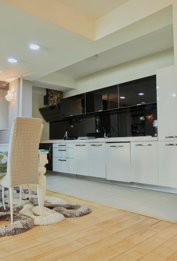 Diamond Butterfly Apartment 斯科普里 外观 照片