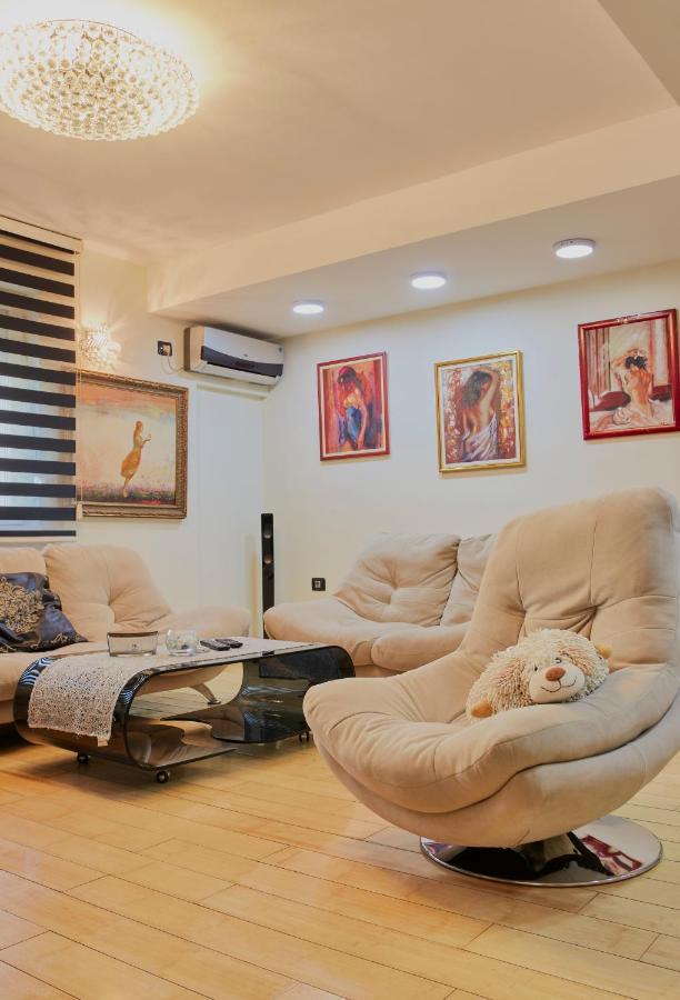 Diamond Butterfly Apartment 斯科普里 外观 照片